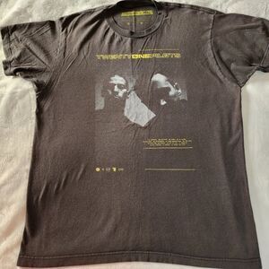 Twenty One Pilots Gray Tshirt With Graphics s Size XL